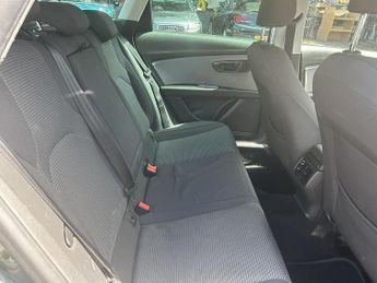 SEAT Leon 1.6 TDI SE Dynamic Technology ST 5dr Diesel DSG Euro 6 (s/s) (11