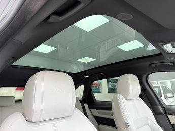 Jaguar F-PACE P400e R-Dynamic SE Black