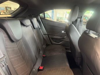 Vauxhall Mokka 1.2 Turbo Ultimate SUV 5dr Petrol Auto Euro 6 (s/s) (130 ps)