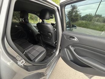 Mercedes-Benz B-Class B180 Blueefficiency Sport