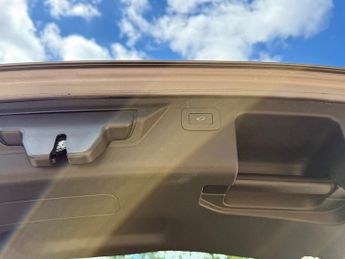 Land Rover Discovery Sport D200 MHEV Dynamic SE