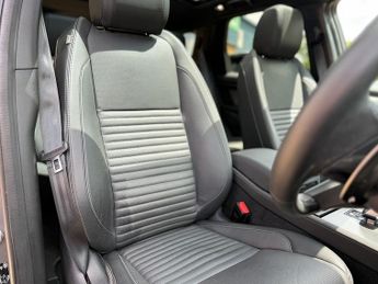 Land Rover Discovery Sport D200 MHEV Dynamic SE