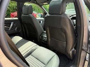 Land Rover Discovery Sport D200 MHEV Dynamic SE