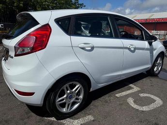 Ford Fiesta 1.25 Zetec Hatchback 5dr Petrol Manual Euro 5 (82 ps)
