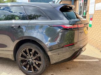 Land Rover Range Rover Velar P250 R-Dynamic SE