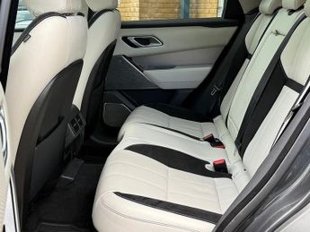 Land Rover Range Rover Velar P250 R-Dynamic SE