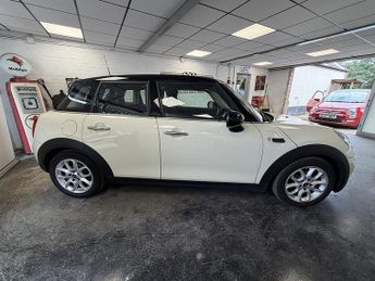 MINI Hatch Cooper