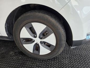 Kia Soul 30kWh EV SUV 5dr Electric Auto (109 bhp)