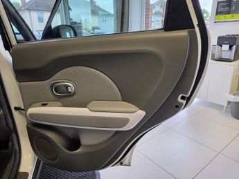 Kia Soul 30kWh EV SUV 5dr Electric Auto (109 bhp)