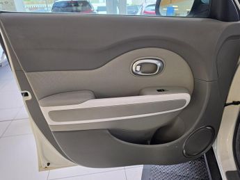 Kia Soul 30kWh EV SUV 5dr Electric Auto (109 bhp)