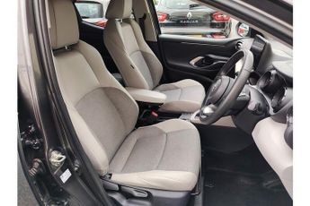 Toyota Yaris VVT-h Excel