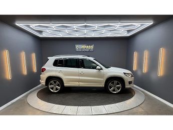 Volkswagen Tiguan 2.0 TDI BlueMotion Tech R-Line SUV 5dr Diesel DSG 4WD Euro 5 (s/