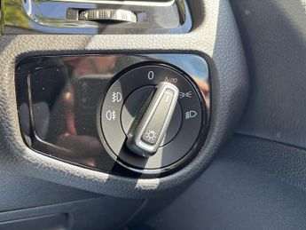 Volkswagen Golf Se Tsi Bluemotion Technology Dsg
