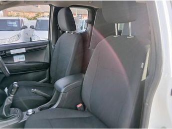 Isuzu D-Max 2.5 TD Pickup 4dr Diesel Manual 4x4 (192 g/km, 161 bhp) 2.5 Pick