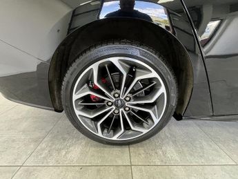 Ford Focus T EcoBoost MHEV ST-Line Vignale