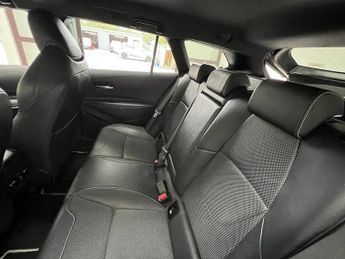 Toyota Corolla VVT-h Excel