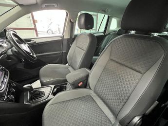 Volkswagen Tiguan TDI BlueMotion Tech SE Navigation
