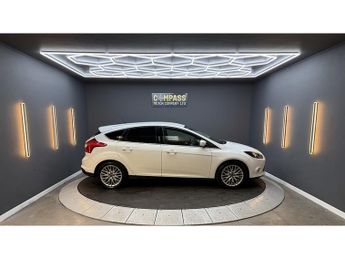 Ford Focus 1.0T EcoBoost Zetec Hatchback 5dr Petrol Manual Euro 5 (s/s) (12