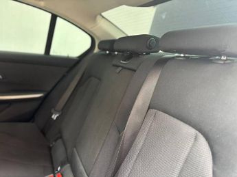 BMW 3 Series 330e SE Pro
