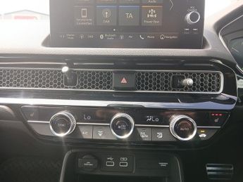 Honda Civic h i-MMD Advance