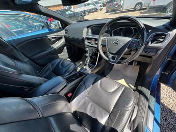 Volvo V40 D4 R-Design Pro