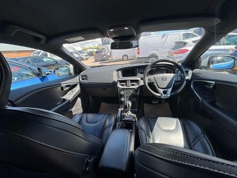 Volvo V40 D4 R-Design Pro