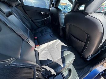Volvo V40 D4 R-Design Pro