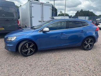 Volvo V40 D4 R-Design Pro