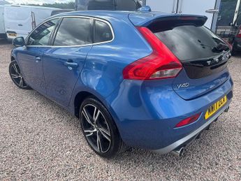 Volvo V40 D4 R-Design Pro
