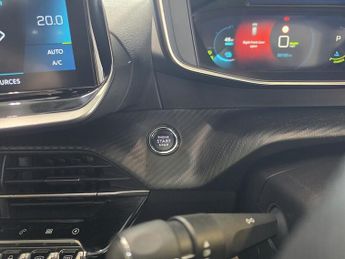 Peugeot E-208 GT Premium