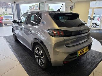 Peugeot E-208 GT Premium