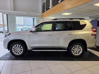 Toyota Land Cruiser 2.8D Icon SUV 5dr Diesel Auto 4WD Euro 6 (7 Seats) (177 ps)