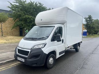Peugeot Boxer 2.2 BlueHDi 335 Built for Business Luton 4dr Diesel Manual L3 Eu
