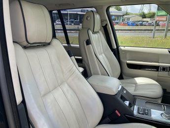 Land Rover Range Rover TD V8 Vogue
