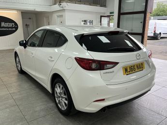 Mazda Mazda3 SKYACTIV-G SE-L Nav