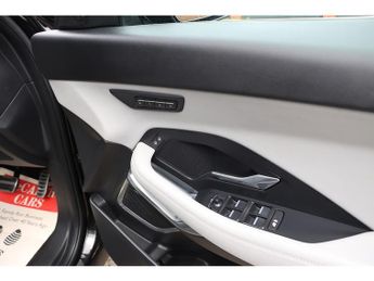 Jaguar E-PACE P300e R-Dynamic SE