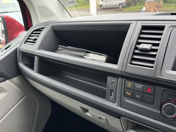 Volkswagen Transporter BiTDI T30 BlueMotion Tech Highline
