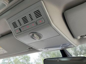 Volkswagen Transporter BiTDI T30 BlueMotion Tech Highline