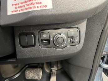 Mercedes-Benz eSprinter 55kWh Progressive Panel Van 5dr Electric Auto FWD L2 H2 20kW Cha