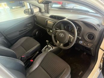 Toyota Yaris 1.5 VVT-h Excel Hatchback 5dr Petrol Hybrid E-CVT Euro 6 (15in A