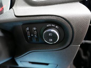 Vauxhall Grandland X Turbo D SRi Nav
