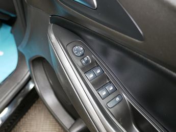 Vauxhall Grandland X Turbo D SRi Nav