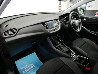 Vauxhall Grandland X Turbo D SRi Nav