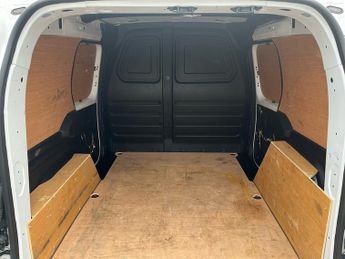 Nissan Townstar 45kWh Tekna Panel Van 6dr Electric Auto L1 (122 ps)