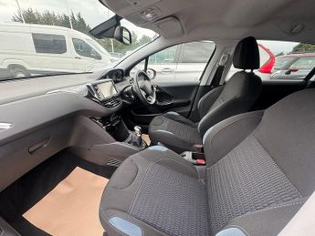 Peugeot 208 VTi PureTech Allure