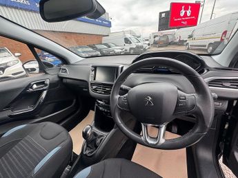 Peugeot 208 VTi PureTech Allure