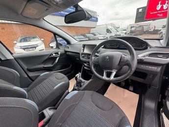 Peugeot 208 VTi PureTech Allure