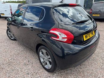 Peugeot 208 VTi PureTech Allure