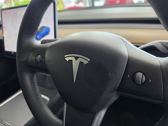 Tesla Model 3 Model 3 Standard Range Plus Saloon Automatic Electric