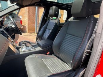 Land Rover Discovery Sport D180 MHEV R-Dynamic HSE